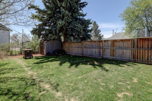 15 Parklane Drive, Strathmore, AB - Outdoor With Backyard