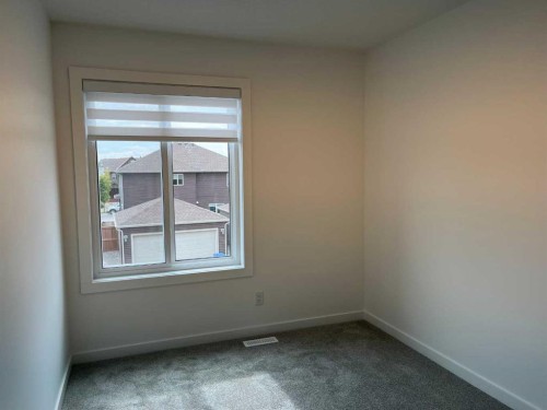 49 Legacy Point Terrace Se, Calgary, AB - Indoor Photo Showing Other Room