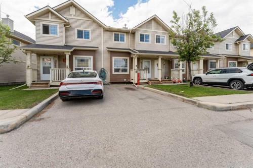 2102-111 Tarawood Lane NE Calgary, AB T3J 5C2