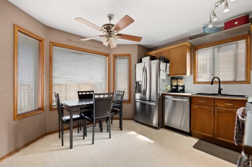 48 Sunridge Crescent Nw, Airdrie, AB - Indoor