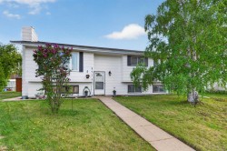 571 8 Street SEThree Hills, AB T0M 2A0