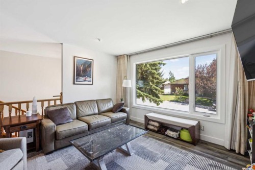 215 Silver Valley Rise Nw, Calgary, AB 