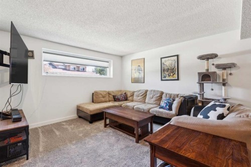 215 Silver Valley Rise Nw, Calgary, AB 