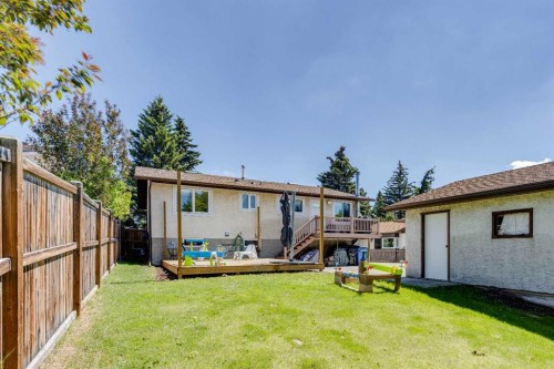 215 Silver Valley Rise Nw, Calgary, AB 