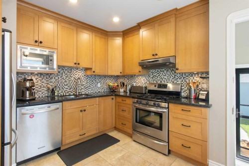 609 9 Avenue Ne, Calgary, AB 