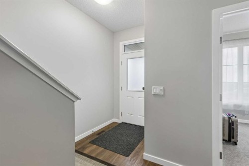291 Magnolia Square Se, Calgary, AB 