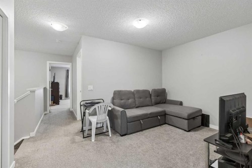 291 Magnolia Square Se, Calgary, AB 