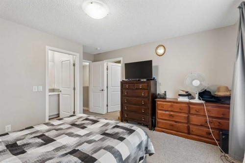 291 Magnolia Square Se, Calgary, AB 