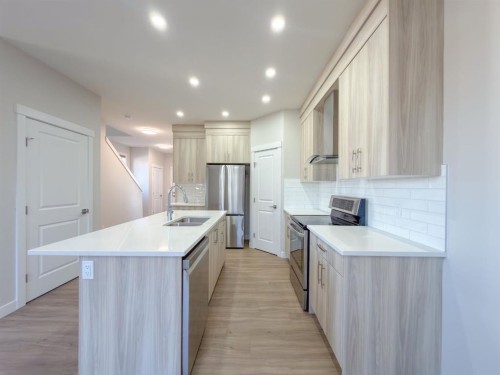 160 Belvedere Park Se, Calgary, AB 