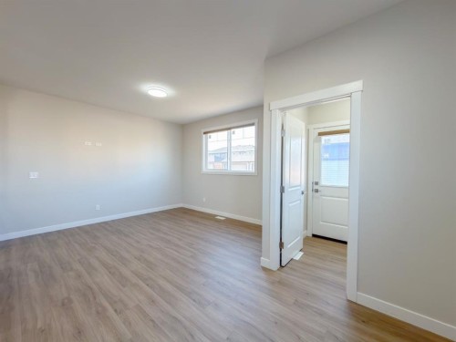 160 Belvedere Park Se, Calgary, AB 