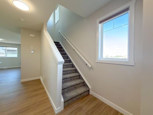 160 Belvedere Park Se, Calgary, AB 
