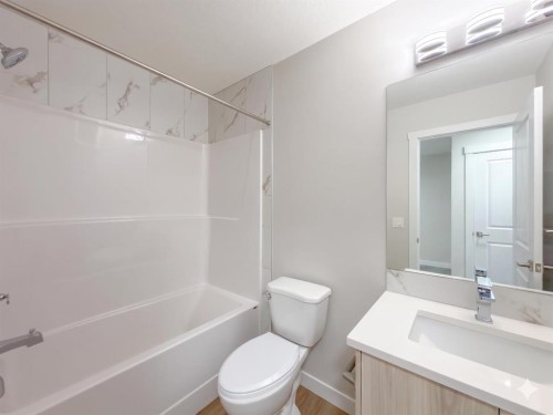 160 Belvedere Park Se, Calgary, AB 