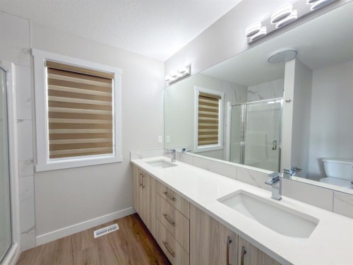 160 Belvedere Park Se, Calgary, AB 