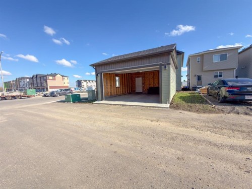 160 Belvedere Park Se, Calgary, AB 