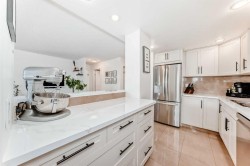 205-1334 14 Avenue SW Calgary, AB T3C 0W2