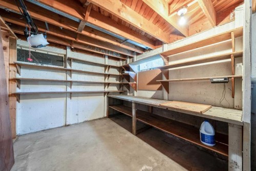 1032 89 Avenue Sw, Calgary, AB 