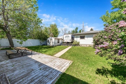 1032 89 Avenue Sw, Calgary, AB 