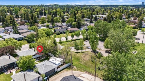 1032 89 Avenue Sw, Calgary, AB 