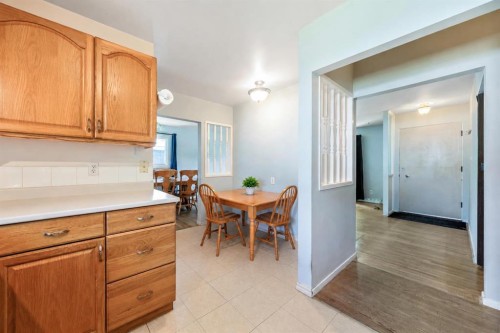 1032 89 Avenue Sw, Calgary, AB 