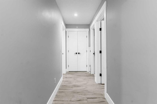 247 Kinniburgh Place, Chestermere, AB - Indoor Photo Showing Other Room