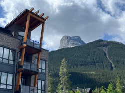 103-101H Stewart Creek Rise Canmore, AB T1W 0K2