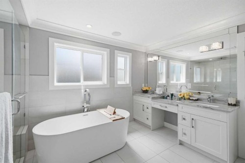 160 Kinniburgh Loop, Chestermere, AB 