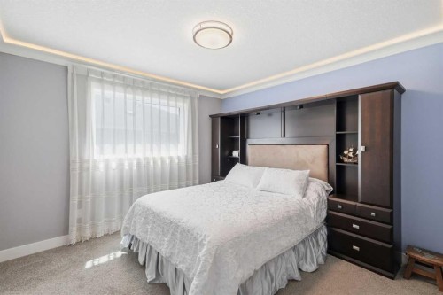 160 Kinniburgh Loop, Chestermere, AB 