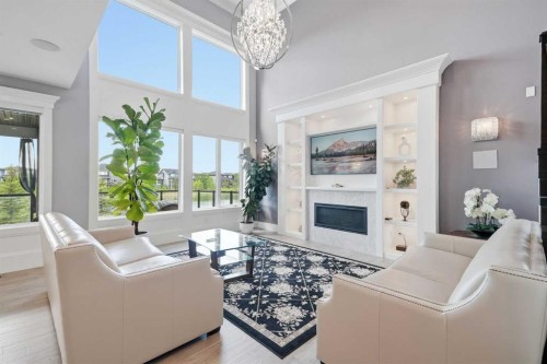 160 Kinniburgh Loop, Chestermere, AB 