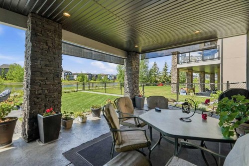 160 Kinniburgh Loop, Chestermere, AB 
