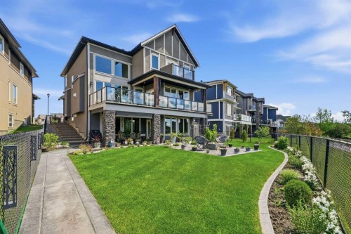 160 Kinniburgh Loop, Chestermere, AB 