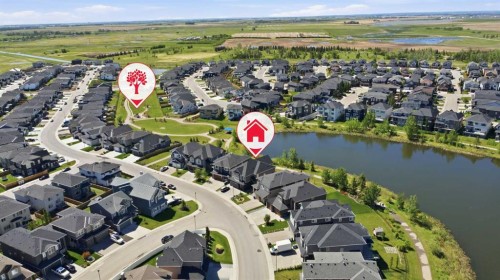 160 Kinniburgh Loop, Chestermere, AB 