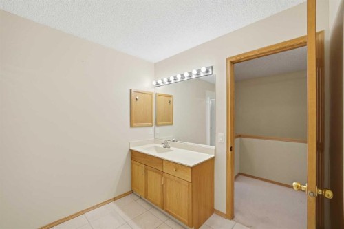 42 Patina Point Sw, Calgary, AB 