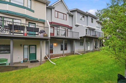 42 Patina Point Sw, Calgary, AB 