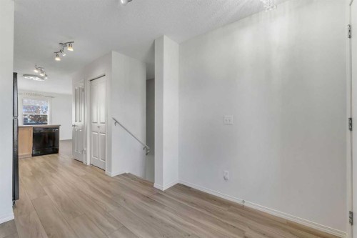 312 Saddlebrook Point Ne, Calgary, AB - Indoor Photo Showing Other Room