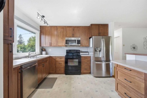 10011 Maplecreek Drive Se, Calgary, AB 