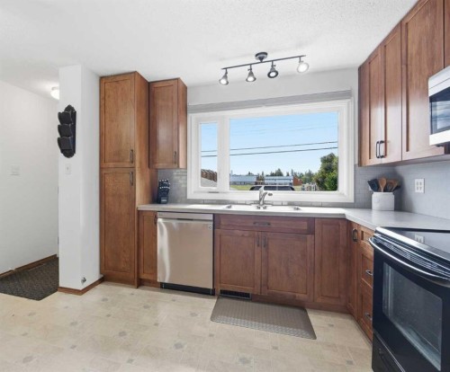 10011 Maplecreek Drive Se, Calgary, AB 