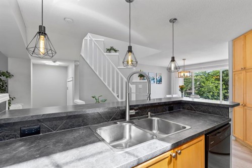 122 Auburn Bay Heights Se, Calgary, AB 