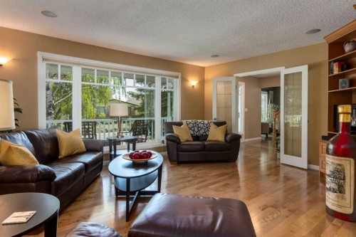 52 Silver Brook Drive Nw, Calgary, AB 
