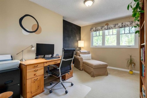 52 Silver Brook Drive Nw, Calgary, AB 