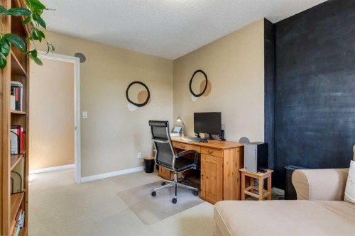52 Silver Brook Drive Nw, Calgary, AB 
