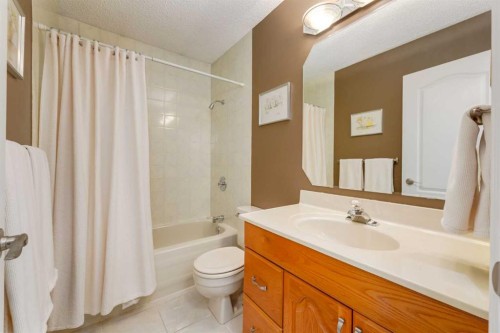 52 Silver Brook Drive Nw, Calgary, AB 
