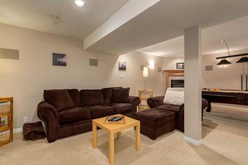 52 Silver Brook Drive Nw, Calgary, AB 