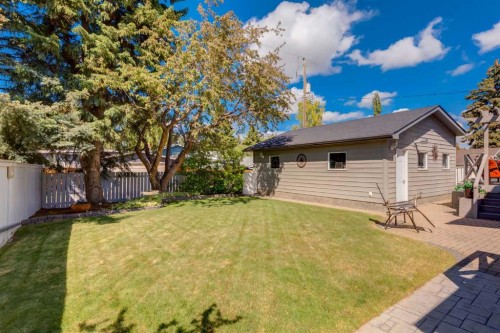 52 Silver Brook Drive Nw, Calgary, AB 