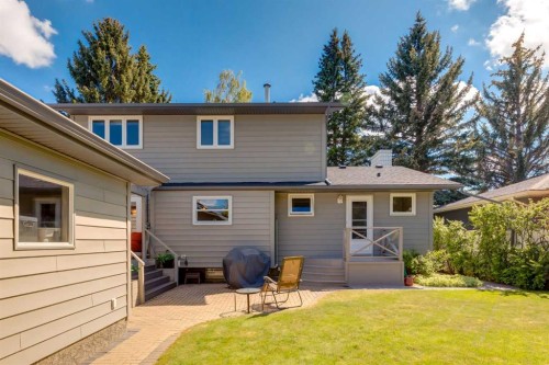 52 Silver Brook Drive Nw, Calgary, AB 