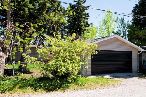 4115 Bowlen Street Nw, Calgary, AB - Outdoor