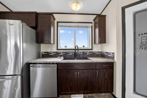 20-31244 Range Road 33, Rural Mountain View County, AB 