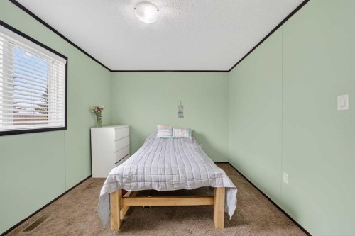 20-31244 Range Road 33, Rural Mountain View County, AB 