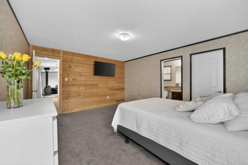 20-31244 Range Road 33, Rural Mountain View County, AB 