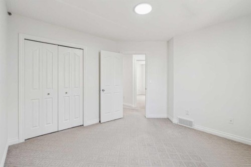 22 Sherwood Cove Nw, Calgary, AB - Indoor