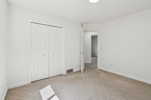 22 Sherwood Cove Nw, Calgary, AB - Indoor